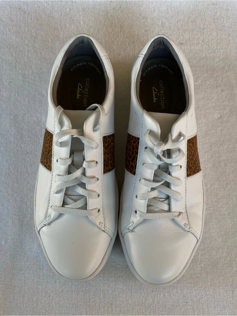New Clarks Collections Pawley Rilee Leopard  White Leather LaceUp Sneakers Sz 9
